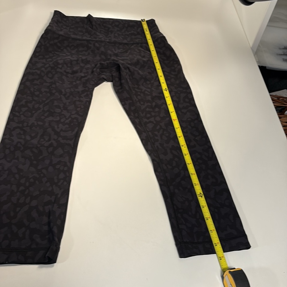 Lululemon Patterned Align 21" Cropped Leggings - image 4